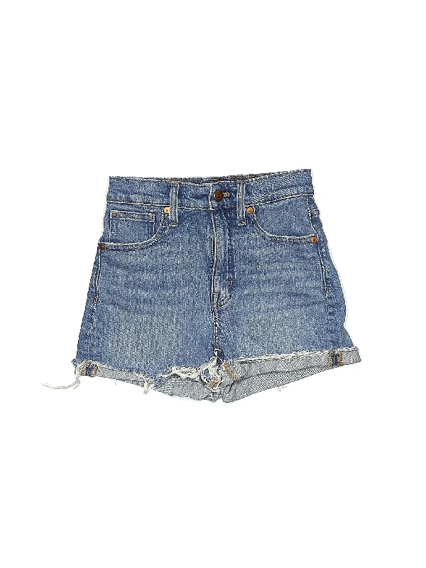 Women's Printed Floral Linen Shorts in Pastel Colors for a Summer Beach OutfitHigh-Rise Denim Shorts in Light Wash