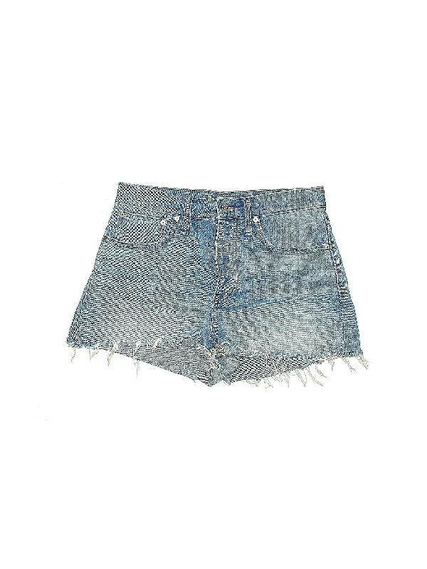 Women's Sequined Party Shorts in Gold for a Glamorous Night OutHigh-Rise Denim Shorts in Light Wash