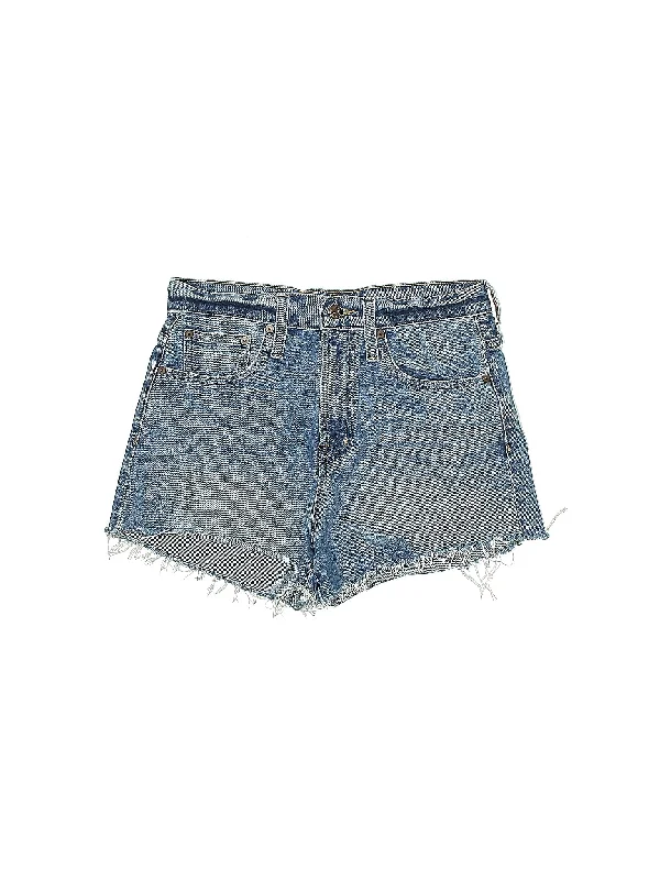 Women's Printed Tropical Patterned Shorts in Turquoise for a Beachy and Fun LookHigh-Rise Denim Shorts in Light Wash