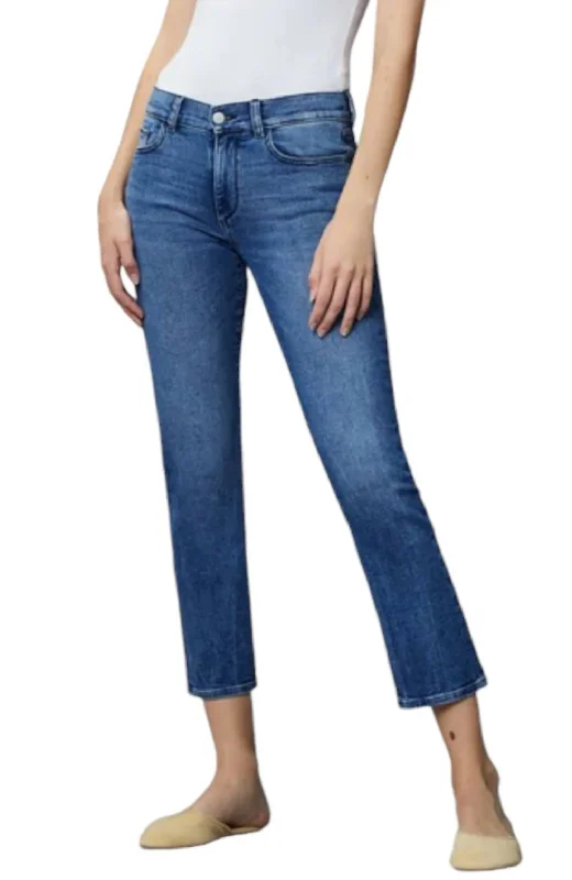 Acid - wash women jeans with a retro finishMara Straight Ankle Jeans In Blue Bird