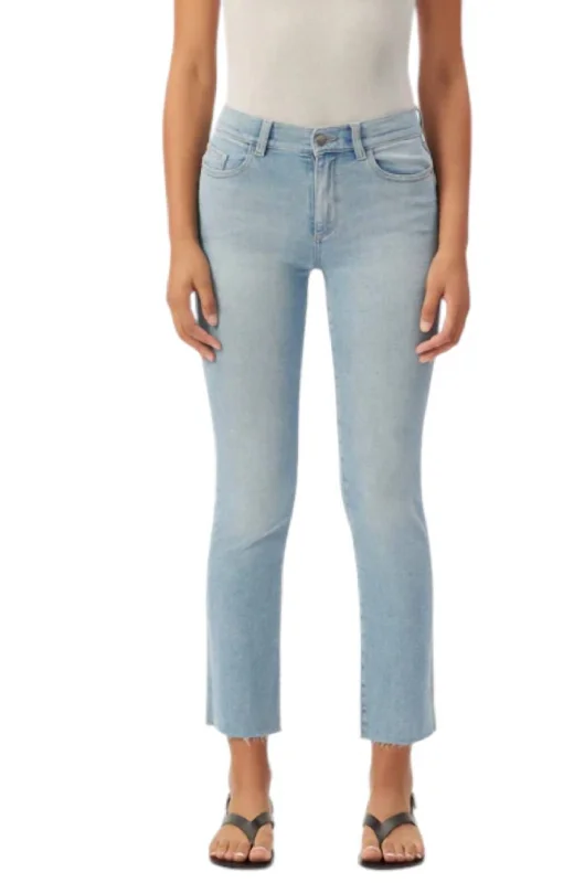 Distressed women jeans for a trendy and edgy lookMara Straight Jeans In Blue Bay