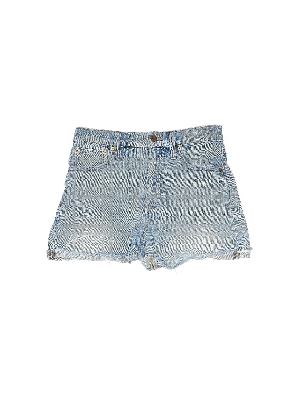 Women's Ruffled Hem Denim Shorts in Light Wash for a Feminine and Fashionable StyleMid-Rise Denim Shorts in Light Wash