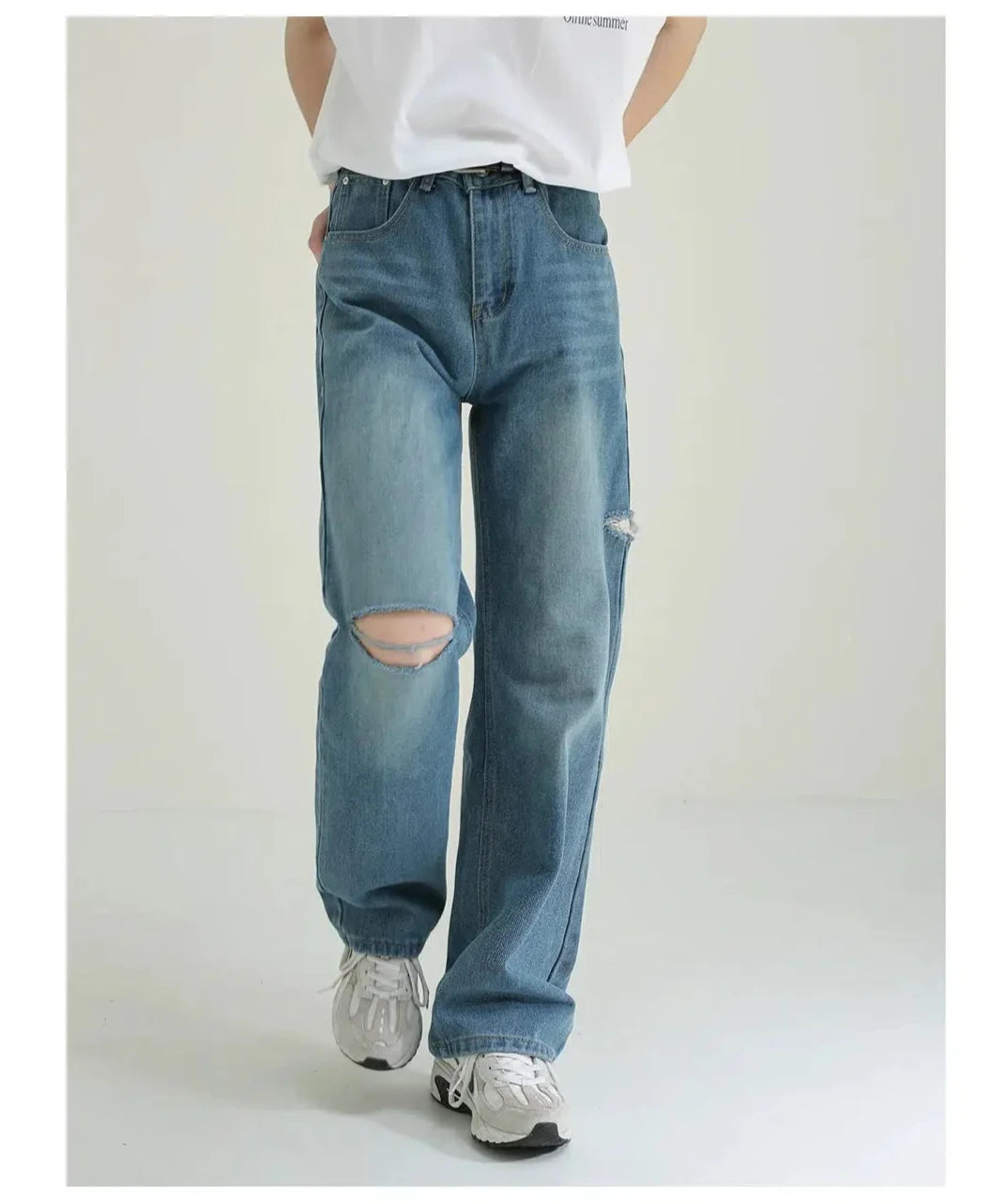 High - waisted women jeans for a flattering silhouetteRelaxed Fit High-Waist Jeans