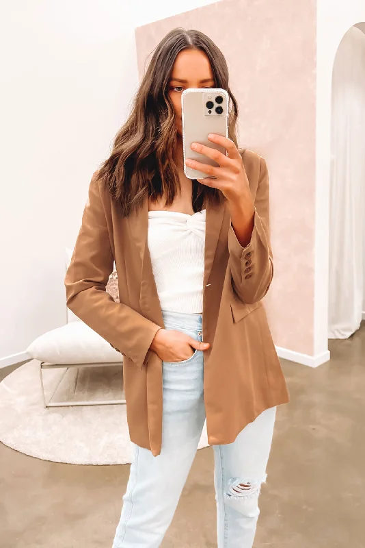 Women's Longline Linen Blazers in Pastel Colors for Summer EventsCarey Blazer Tan