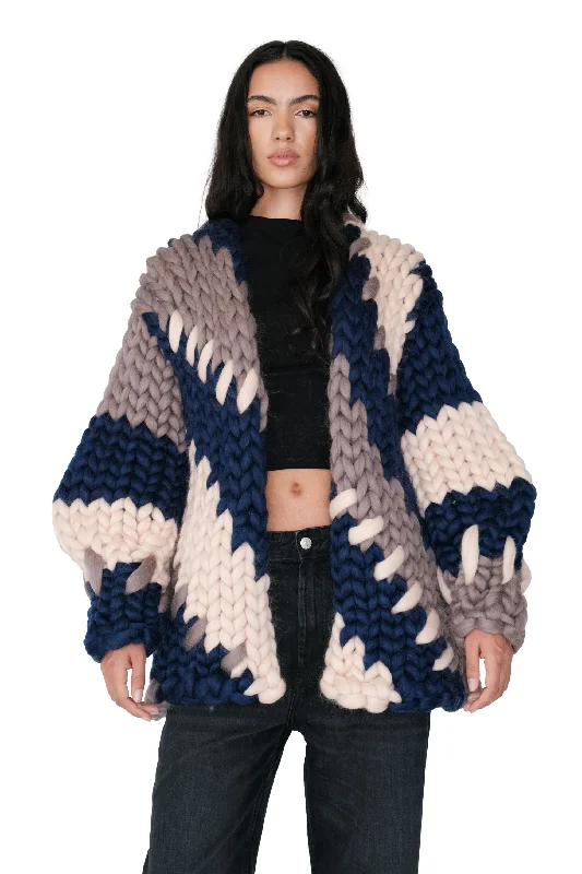 boyfriend style women cardigan for a relaxed fitNova Colossal Knit Cardigan