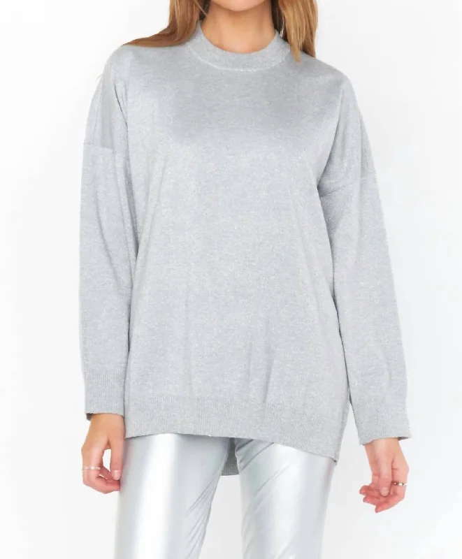 Short Sleeve Women's Cashmere Sweater Dresses in Pastel HuesClassic Crewneck Sweater In Silver Metallic Knit