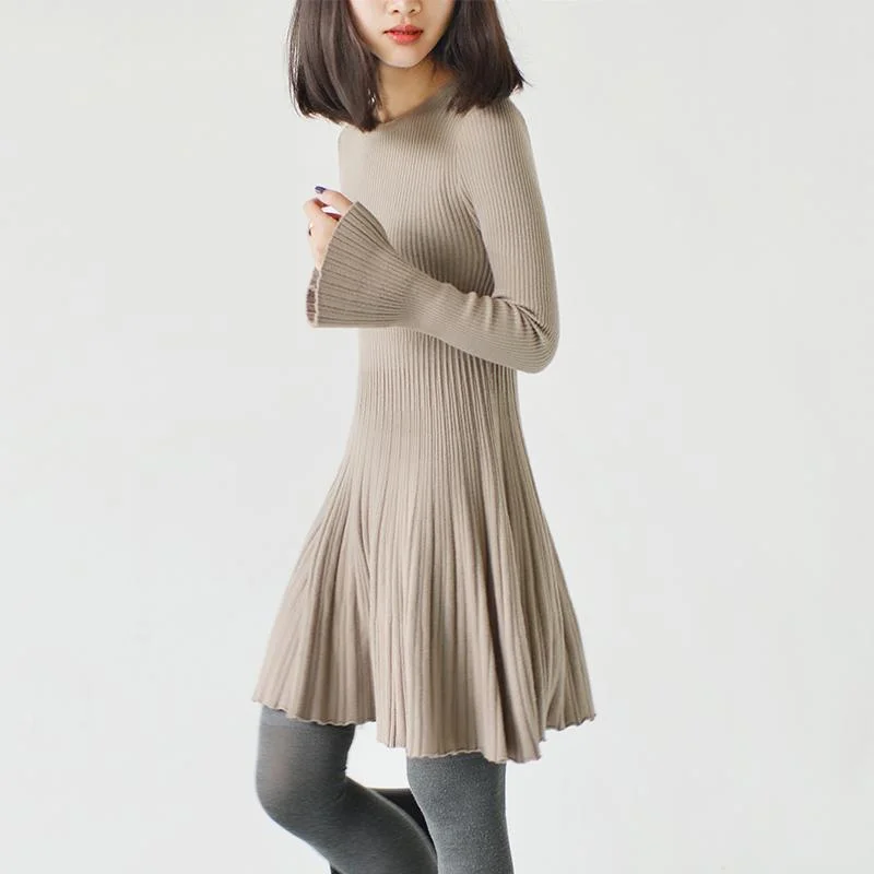 Women's Longline Boyfriend - Style Sweater in Gray for a Relaxed and Casual OutfitCream pleated knit tunic dresses tunic elastic knit dress