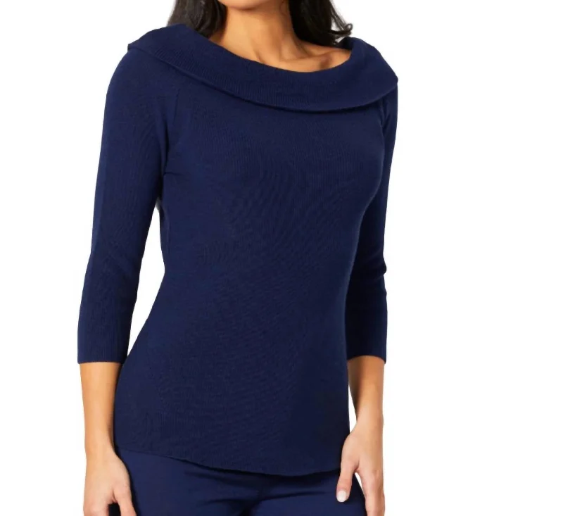 Women's Off - Shoulder Chunky Knit Sweater Dresses in Earth TonesOff The Shoulder Ribbed Detail Top In Navy