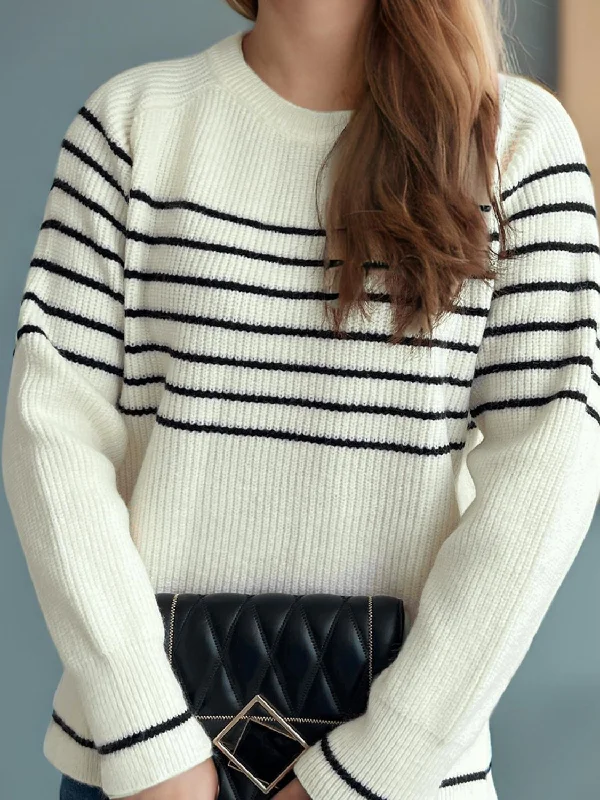 Plus Size Women's V - Neck Long - Sleeve Ribbed Cotton Sweater in Navy for a Classic StyleStriped Round Neck Long Sleeve Sweater