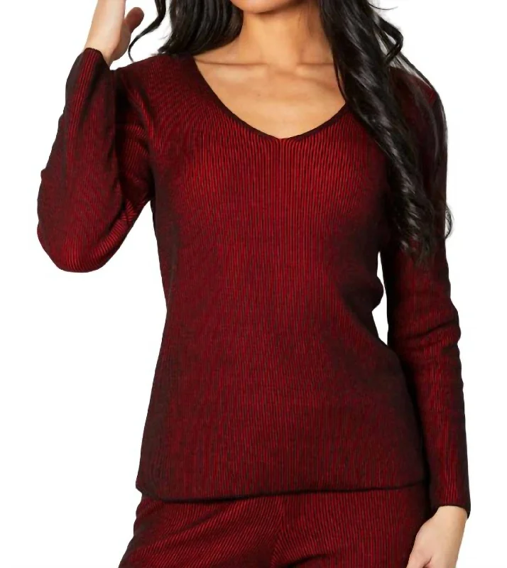 Short Sleeve Women's Cashmere Sweater Dresses in Pastel HuesTwo Tone Ribbed V-Neck Top In Rouge