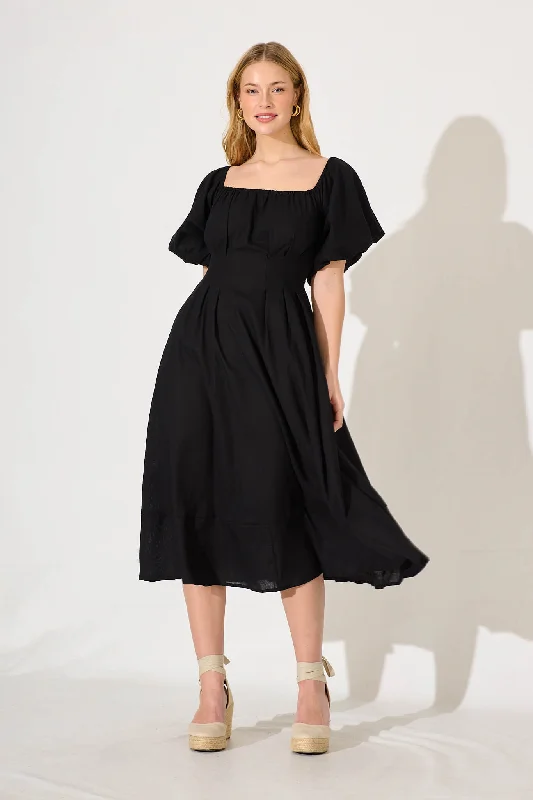 Maxi dresses with belted waists and abstract art prints for an artistic statementWintour Maxi Dress In Black Linen Blend