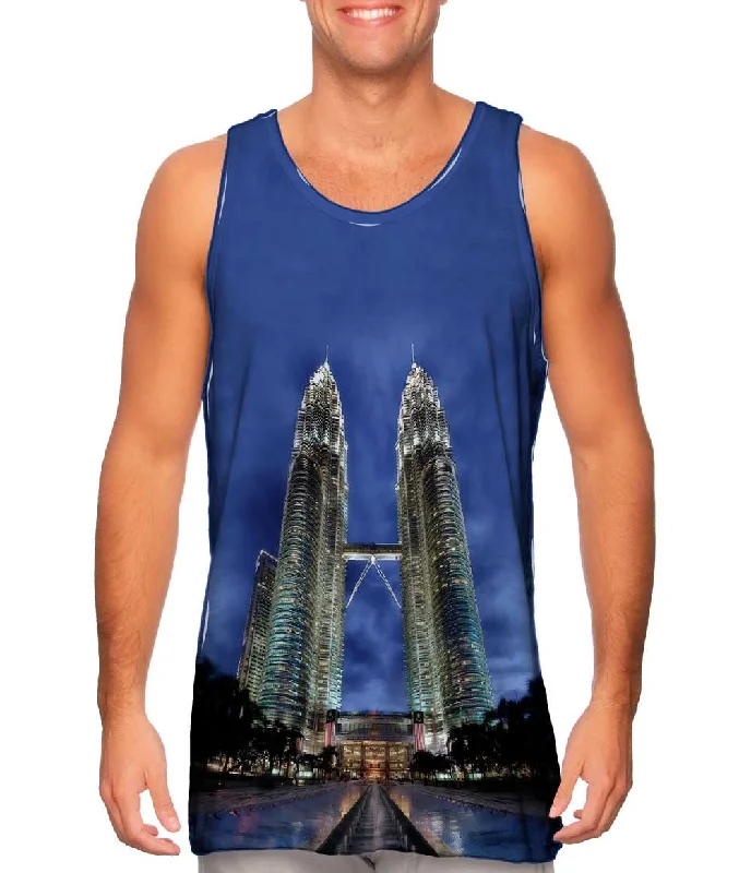 Plus Size Women's Ruffled Hem Tank Tops with Floral PrintsPetronas Twin Towers Kuala Lumpur Malaysia