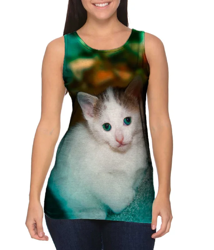 Mock Neck Women's Performance Tank Tops for CyclingRelaxing Kitten