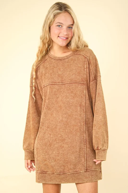 Ruffled Bodysuits with a Playful and Feminine TouchMineral Washed Oversized Sweatshirt Mini Dress